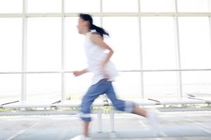 高齢者も通いやすいヨガスタジオ